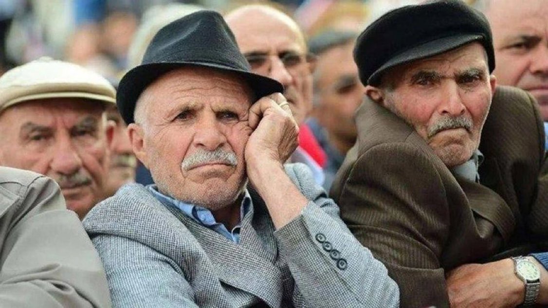 AKP, emekliye %80 zam yaparak ve en düşük emekli maaşını 36 bin liraya yükselterek seçime gidecek.