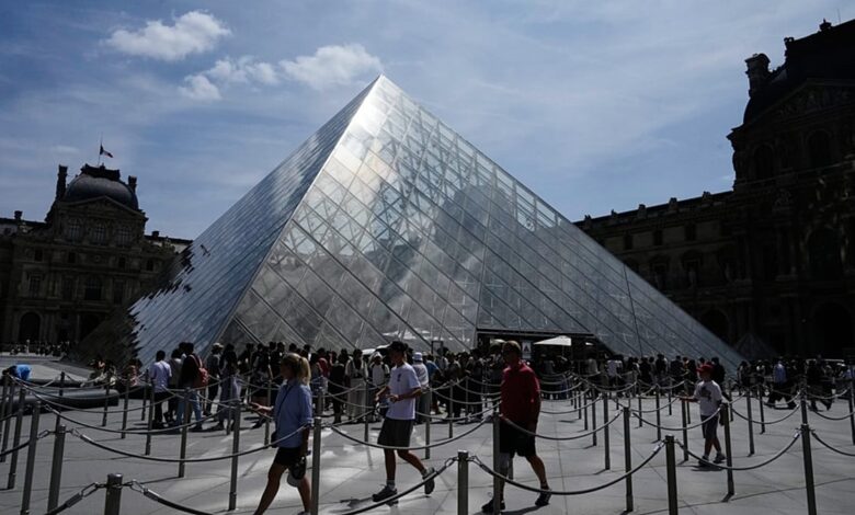 Louvre’da Yılın Yorgunluğu: Güvenlik, Restorasyon ve Gelecek Planları