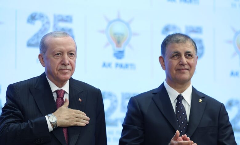 İzmir Belediye Başkanı Cemil Tugay’ın Parti Değişikliği Kararı Üzerine Gündem Gelişmeleri