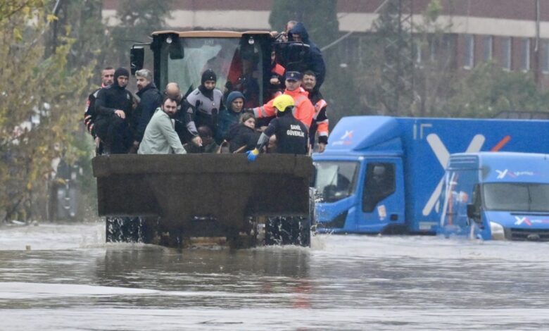 Bakanın Uyarısı: 26 İl Yüzünden Yağış Saldırısı, Evde Kalın