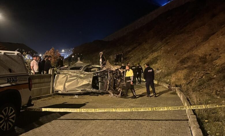 Erzurum Oltu’da Şarampole Devrilen Araç Takla Attı: 2 Ölü, 2 Yaralı