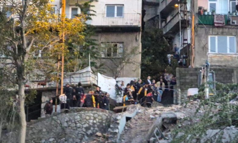 Zonguldak'ta Çöken Bina: Enkazda Kalan İki Kişiden Birinin Kurtarıldığı Gerçek Olay