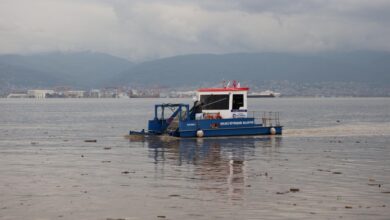 İzmit Körfezi'nde 10 Kamyonluk Atık Çıkarımı: Doğanın Yeniden Temizlenmesi