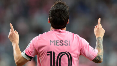 Lionel Messi, Takım Arkadaşını Çalımlayarak Rekor Yolunda