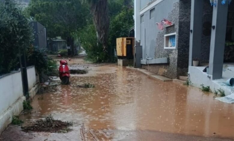 Mersin’de Şiddetli Saçak: Ev ve İş Yerlerinde Su Baskınları