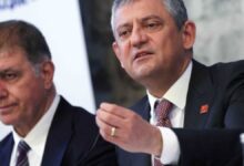 Özgür Özel’in Cemil Tugay’a Yönelik Sözleri: İzmir Marşına Yönelik Eleştiriler