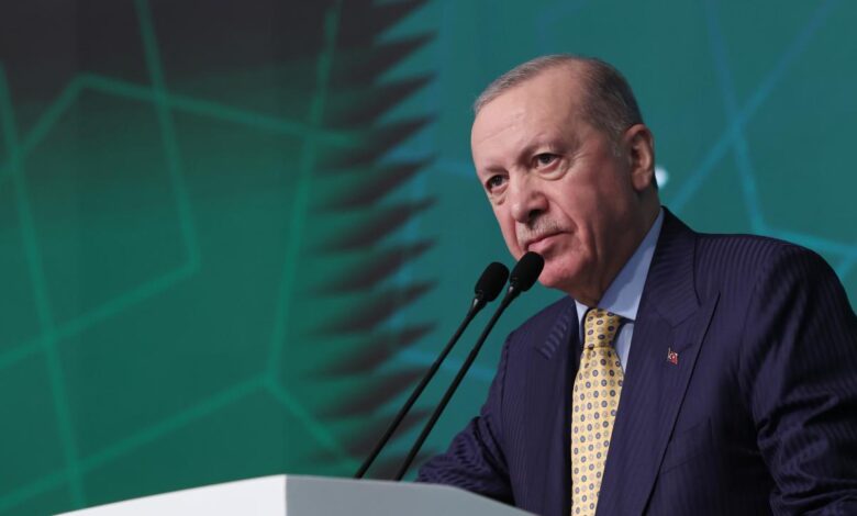 Aliya İzzetbegoviç: Bir Liderin Mirası ve Cumhurbaşkanı Erdoğan'ın Anma Mesajı