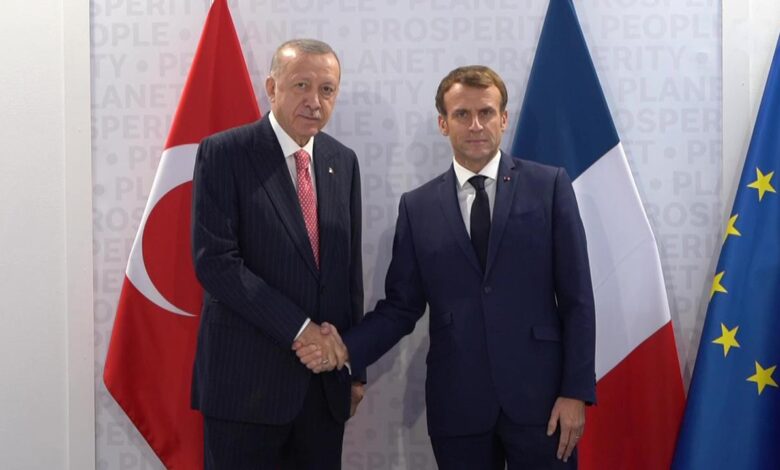 Erdoğan-Macron Telefon Görüşmesi: Türkiye-Fransa İlişkilerinde Yeni Bir Dönem