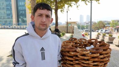 Elazığ’da Simit Tezgahına Not Bırakıp KPSS’ye Girdi: Ücreti Fazlasıyla İçerisine Bırakmışlardı