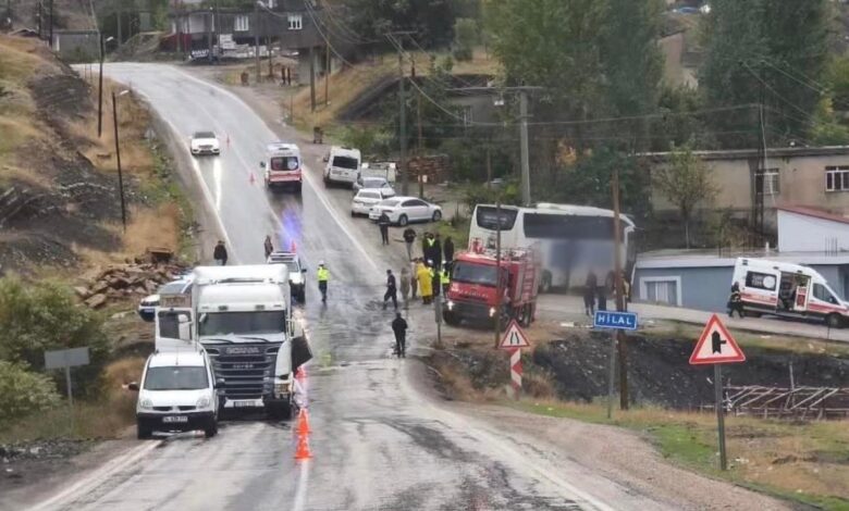 Şırnak'ta Otobüs-Tır Çarpışması: 1 Ölü, 14 Yaralı – Bir Yolculuğun Acıklı Sonu