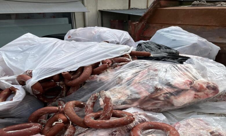 Sakarya'da 2,6 Ton Sucukta Domuz Eti Tespit Edildi: İşletme Kapatıldı
