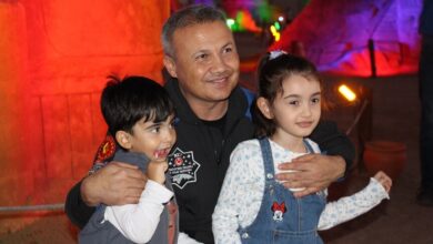 Antalya'da Uzaylı Gözler: 77. Uluslararası Uzay Kongresi Astronotları Çocuklarla Buluştu