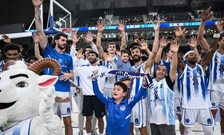 Türk Telekom Erkek Basketbolu, Maxima Roma'yı 92-77 Kazandı