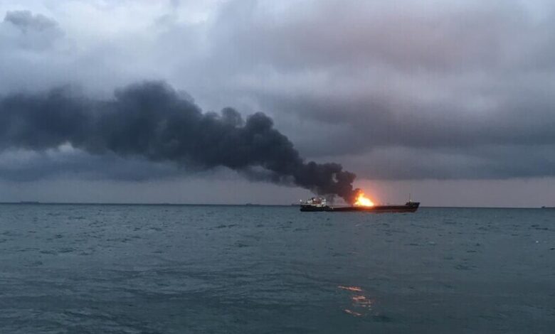 Umman Sahillerinde Hedef Alınan Panama Bandıralı Gemide Yangın Çıktı