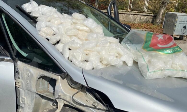 40 Kilo Metamfetamin: Otomobilin Gizli Bölmesinde Çığır Açan Operasyon