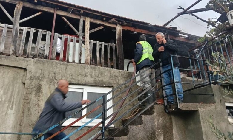 Benzinle Şömineyi Tutuşturmak İsteyen Kişinin Evi Yakıldı