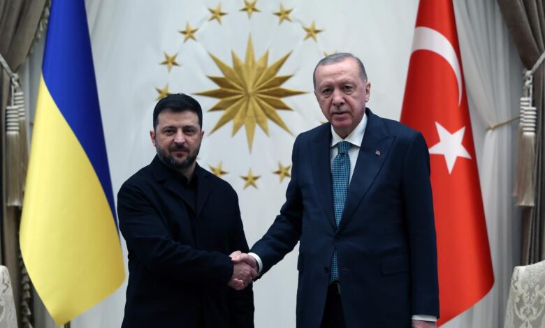 Zelenski'nin Türkiye Yolculuğu: Stratejik Bir Adım mı, Diplomatik Bir Ziyaret mi?