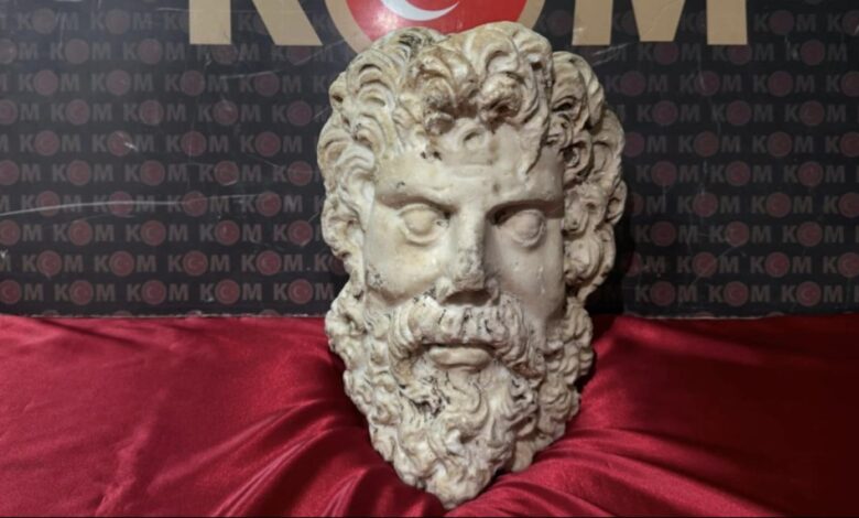 İzmir'de 2 Bin Yıllık Zeus Heykel Başının Gizemli Yolculuğu