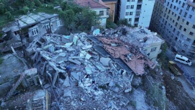 Zonguldak'ta Çöken Bina Çevresindeki Yedi Yapı Tahliye Edildi